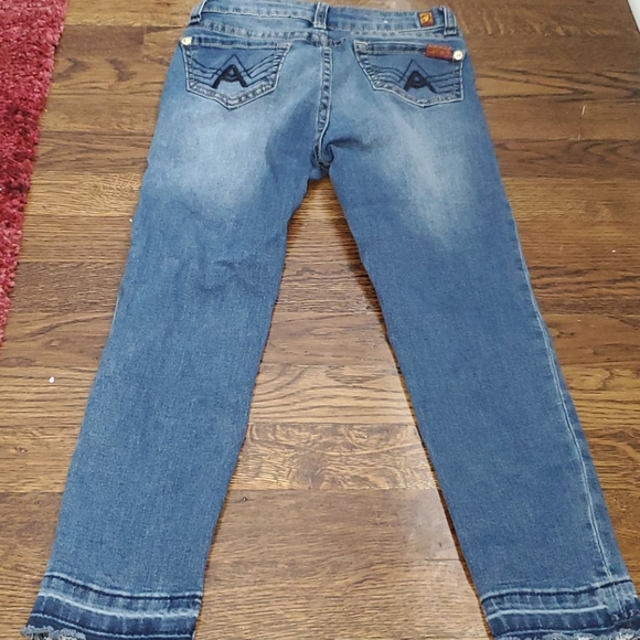 Jeans - Picture 2 of 3